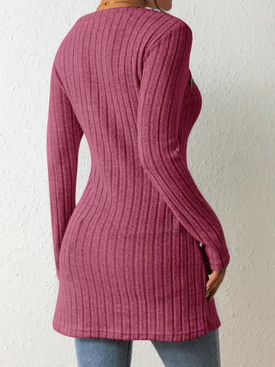 Julia - Asymmetrical top with buttons and ribbed texture