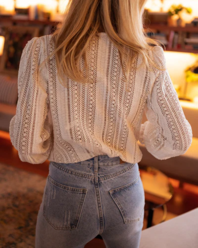 Emelisse® | Vintage Crochet Puff Sleeve Top