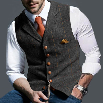 Leonardo | Stylish Vest with Wooden Buttons