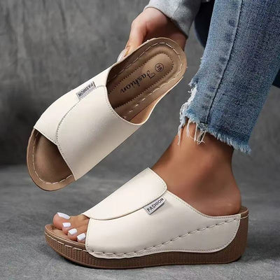 Jade - Comfortable Slides with Arch Support